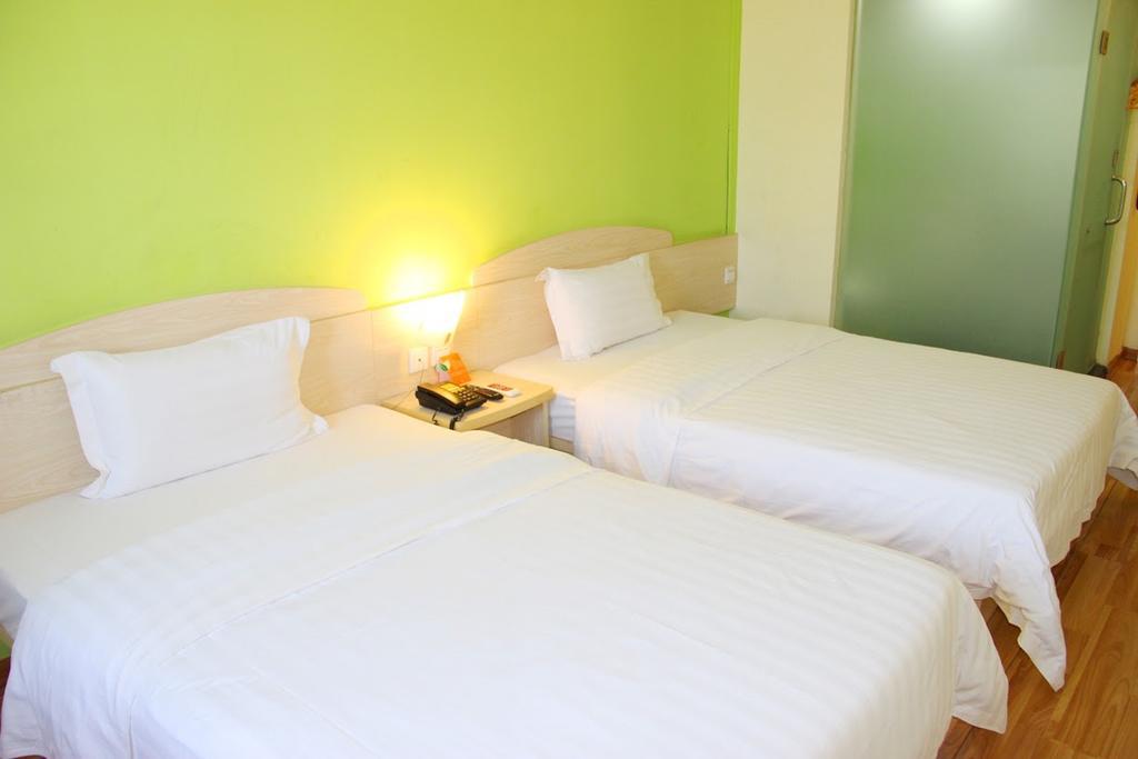 7Days Inn Heyuan Cultrual Palace Renren Le Zewnętrze zdjęcie