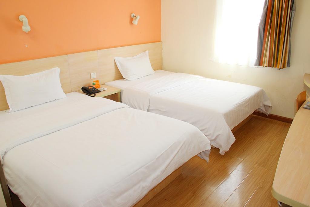 7Days Inn Heyuan Cultrual Palace Renren Le Zewnętrze zdjęcie